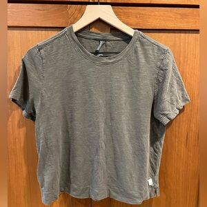 Vuori Cropped Tshirt